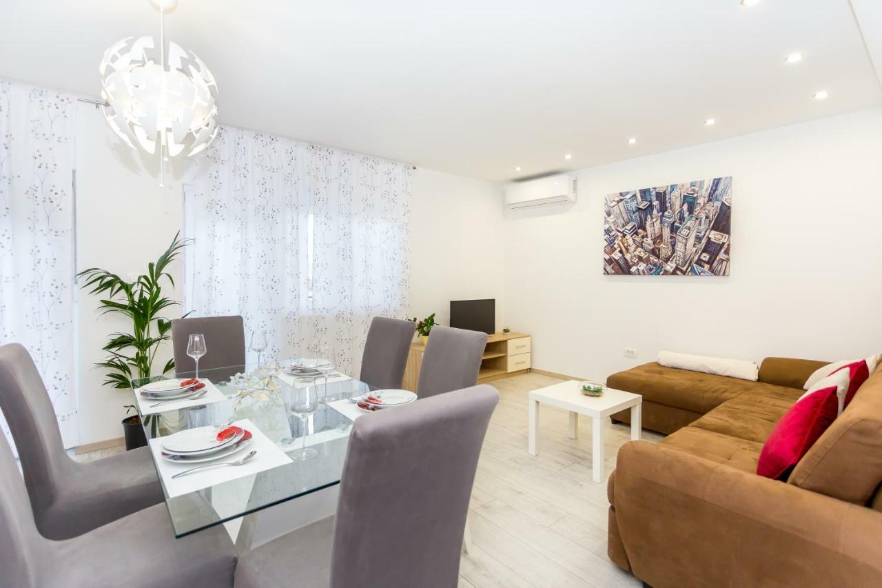Urban Luxury Suites Juricevic Дуче Экстерьер фото