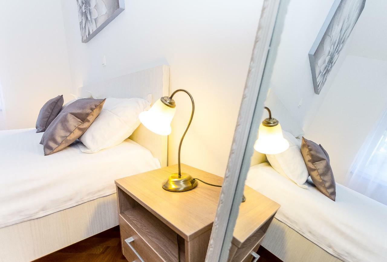 Urban Luxury Suites Juricevic Дуче Экстерьер фото