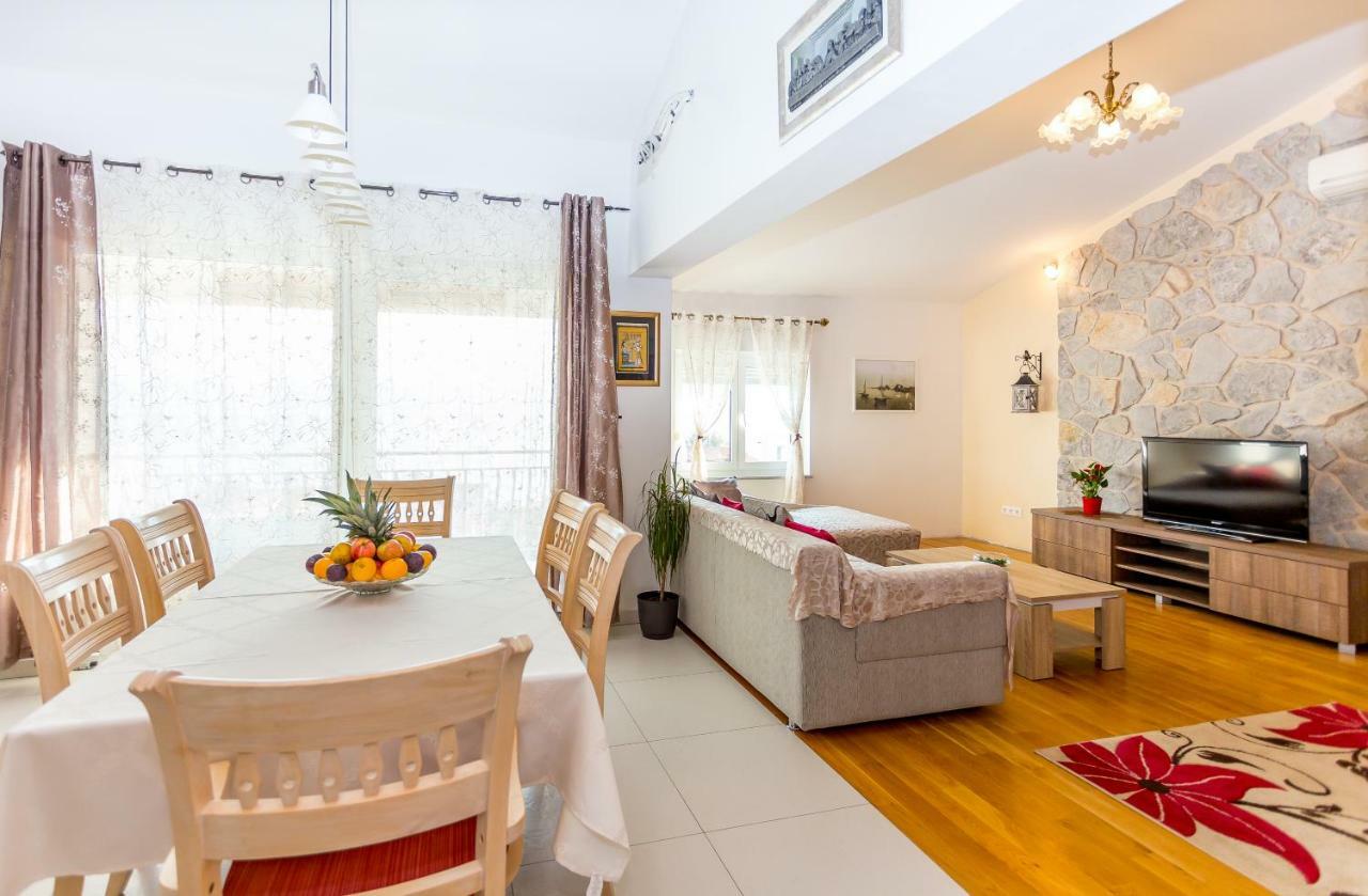 Urban Luxury Suites Juricevic Дуче Экстерьер фото