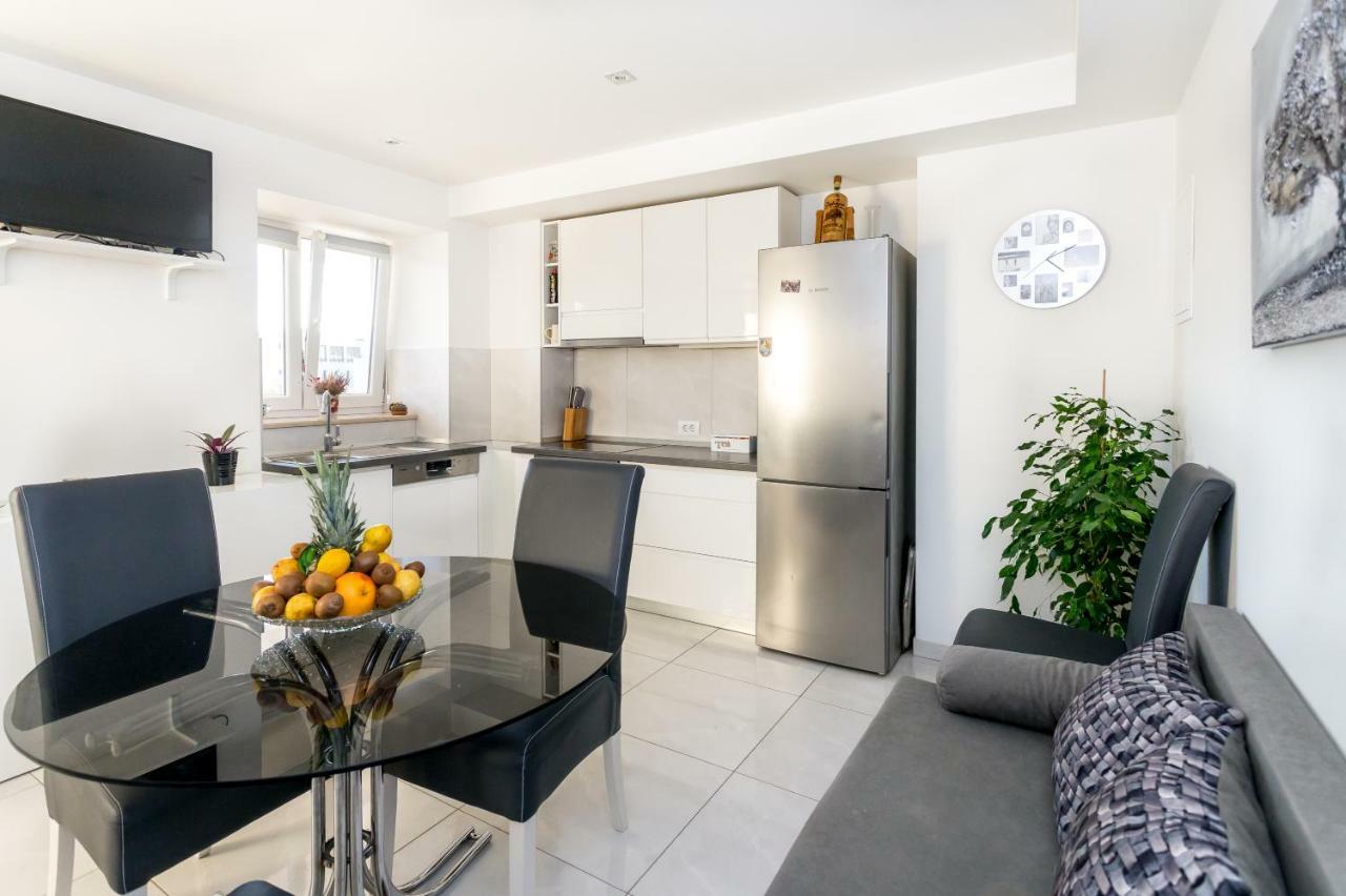 Urban Luxury Suites Juricevic Дуче Экстерьер фото