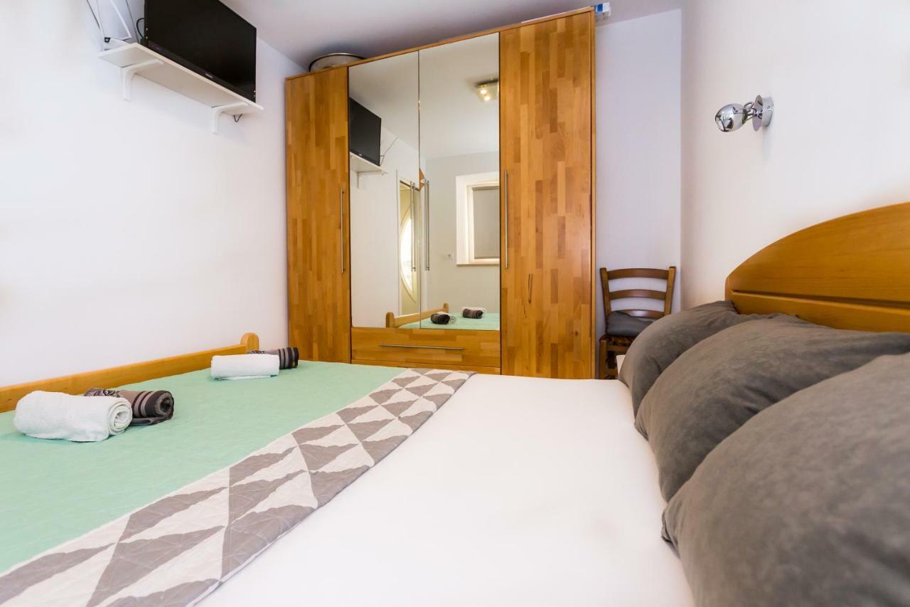 Urban Luxury Suites Juricevic Дуче Экстерьер фото